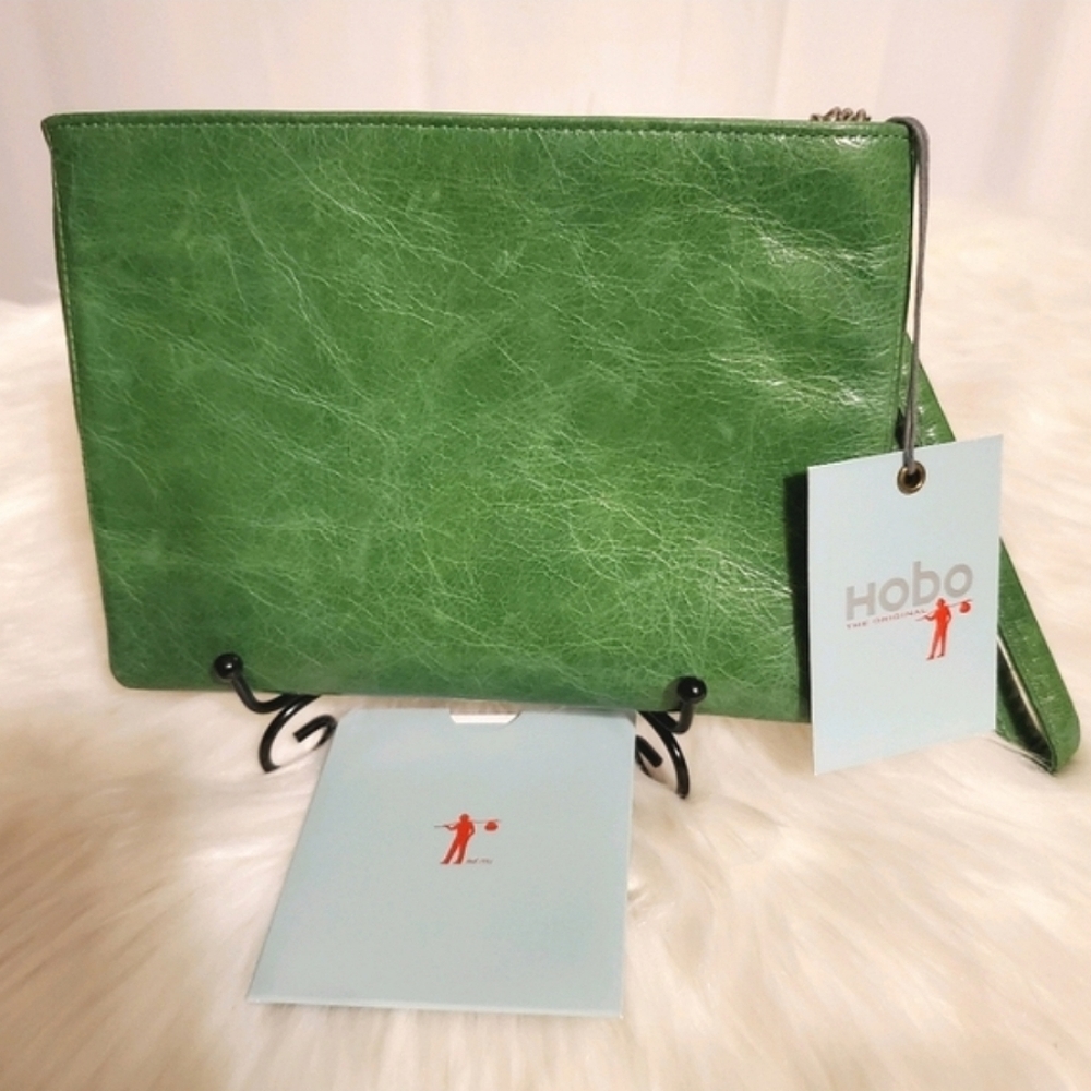 NWT HOBO The Original Vintage 'Emery' Green Leather Wristlet